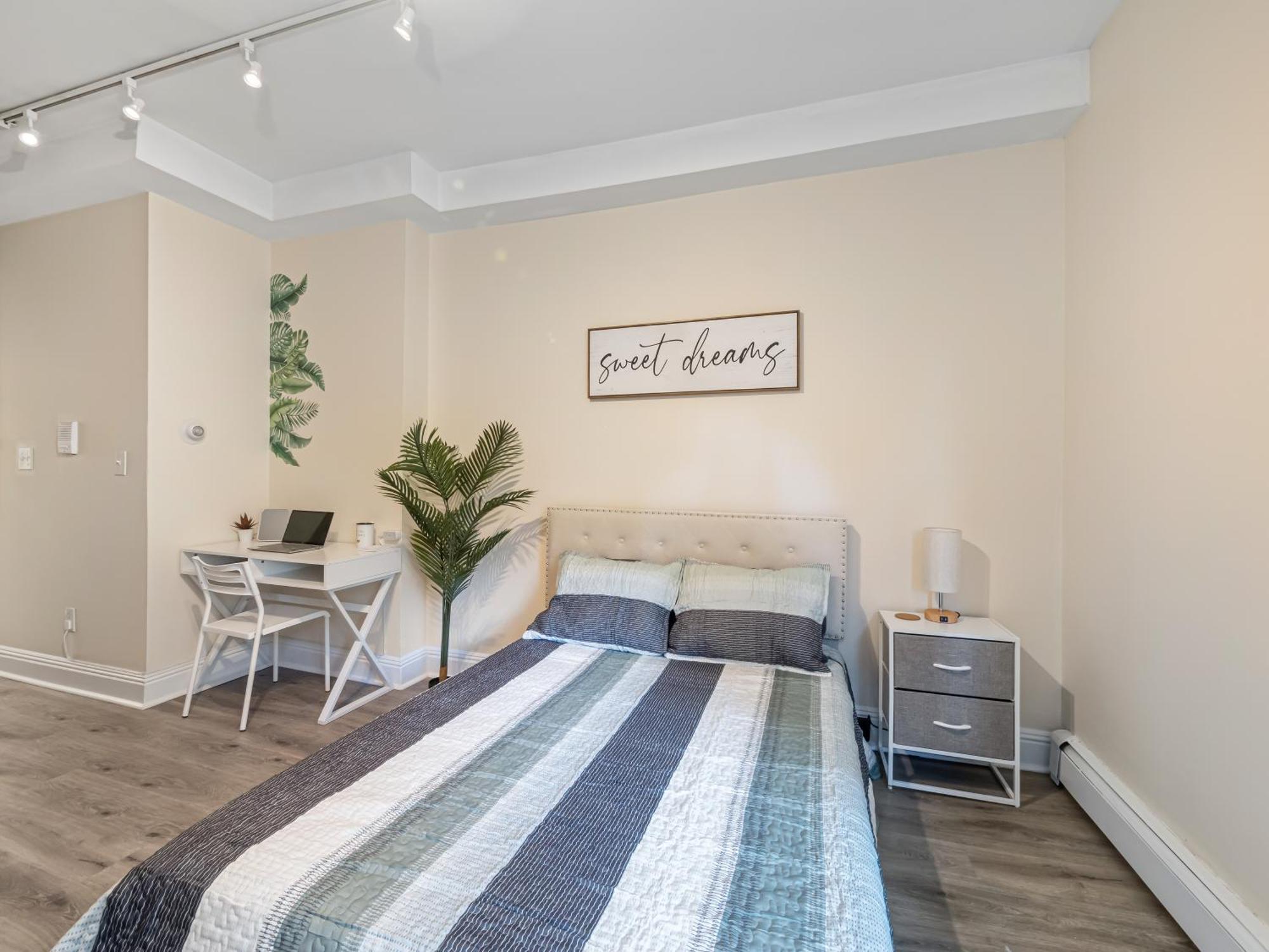 Minutes To Nyc Sleeps 5 Apartment Хоубоукън Екстериор снимка