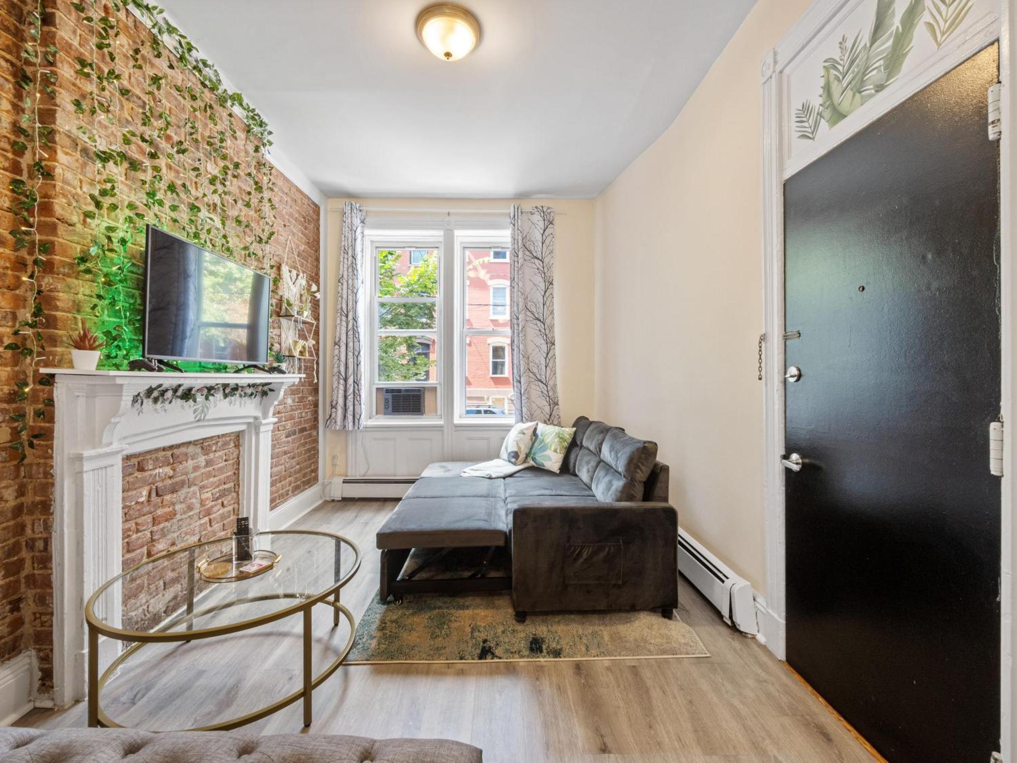 Minutes To Nyc Sleeps 5 Apartment Хоубоукън Екстериор снимка