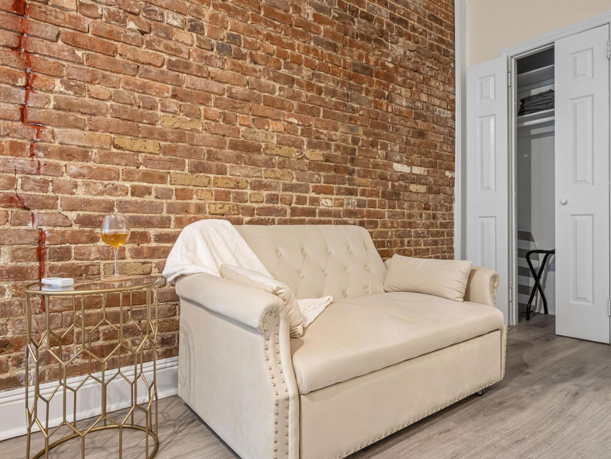 Minutes To Nyc Sleeps 5 Apartment Хоубоукън Екстериор снимка